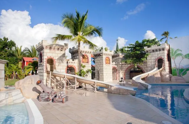Hotel Majestic Colonial Punta Cana piscine enfant